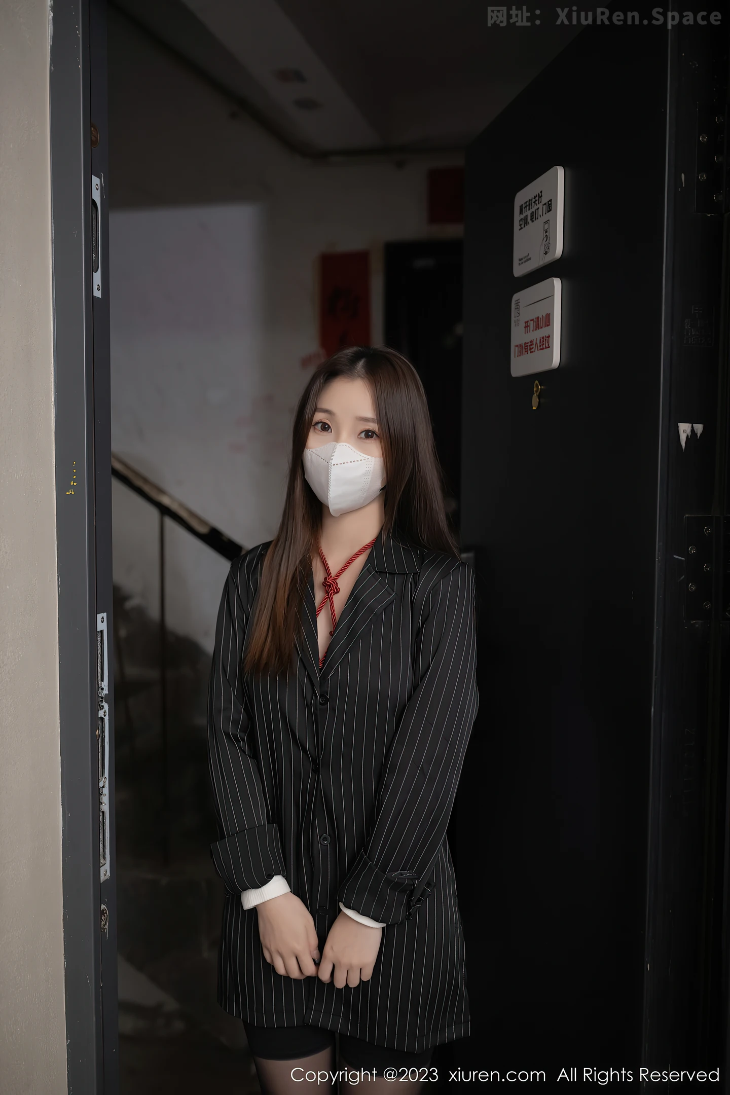 图片[3]-[XiuRen秀人网]VOL.7141 模特杏子Yada性格白色高开叉服饰情趣捆绑秀曼妙身姿诱惑写真75P-秀人网官方网站